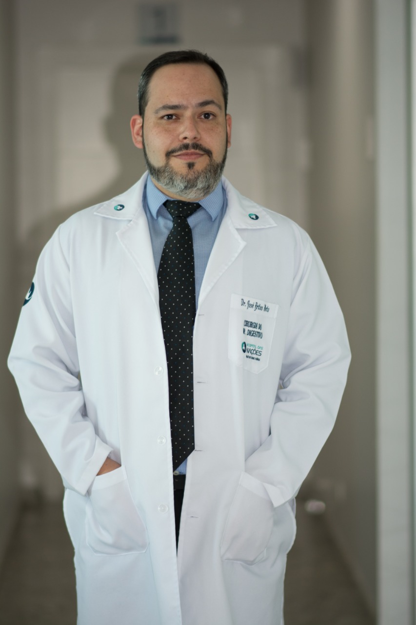 Dr. José Neto, cirurgião do aparelho digestivo